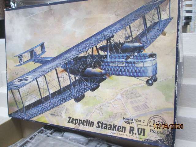 1:72 SCALE - RODEN - ZEPPELIN STAAKEN R.V1 MILITARY AEROPLANE - BOXED