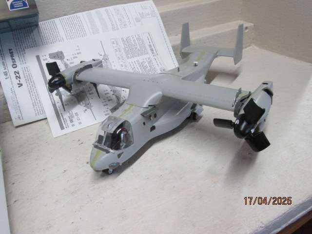 1:48 - SCALE - ITALERI - V-22 OSPREY MILITARY AEROPLANE - BOXED