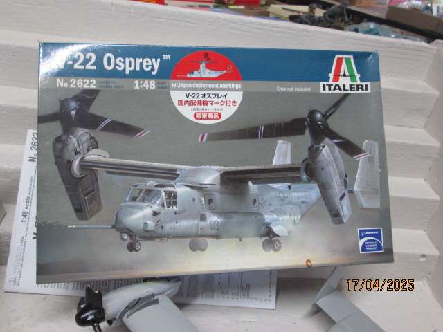 1:48 - SCALE - ITALERI - V-22 OSPREY MILITARY AEROPLANE - BOXED