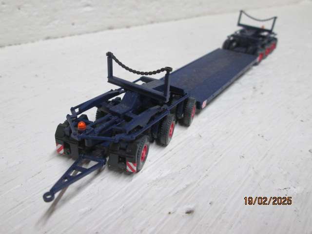 HO SCALE - WIKING - EXTRA HEAVY ROAD TRANSPORT TRUCK & TRAILER