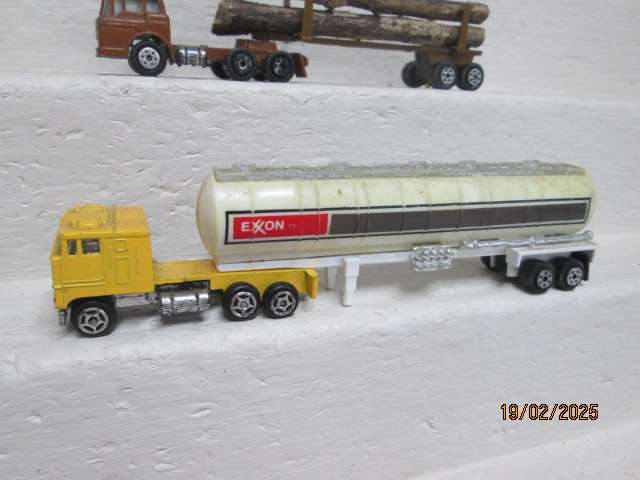HO SCALE - YATMING - ROAD TRUCK AND TRAILERS - X4