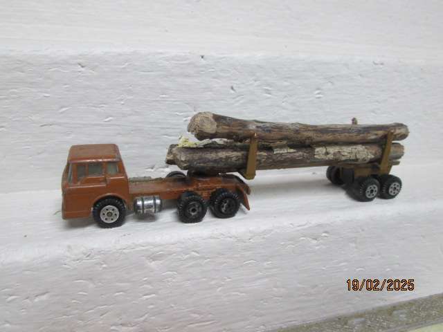 HO SCALE - YATMING - ROAD TRUCK AND TRAILERS - X4