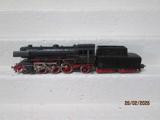 HO SCALE - MARKLIN - 2-6-2 STEAM LOCOMOTIVE - BOXED (2-RAIL)