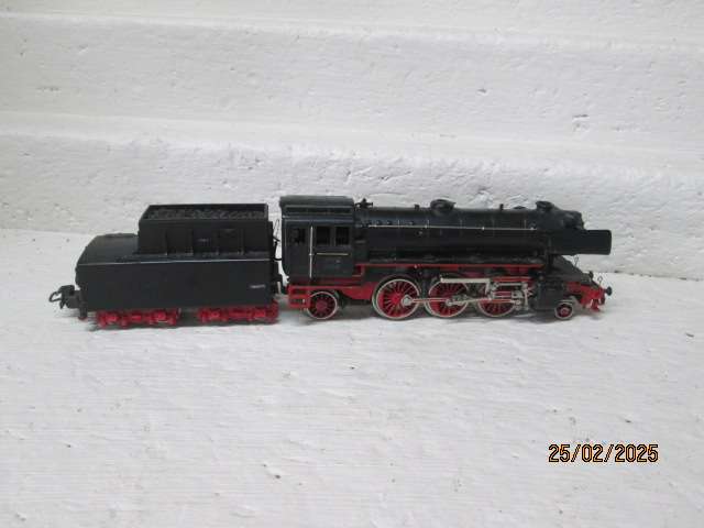 HO SCALE - MARKLIN - 2-6-2 STEAM LOCOMOTIVE - BOXED (2-RAIL)