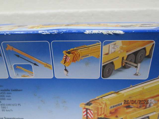 HO SCALE - SIKU - MOBILE LIEBHERR CRANE  -BOXED