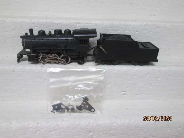 HO SCALE - MANTUA - 2-6-2 STEAM LOCOMOTIVE - FOR SPARES