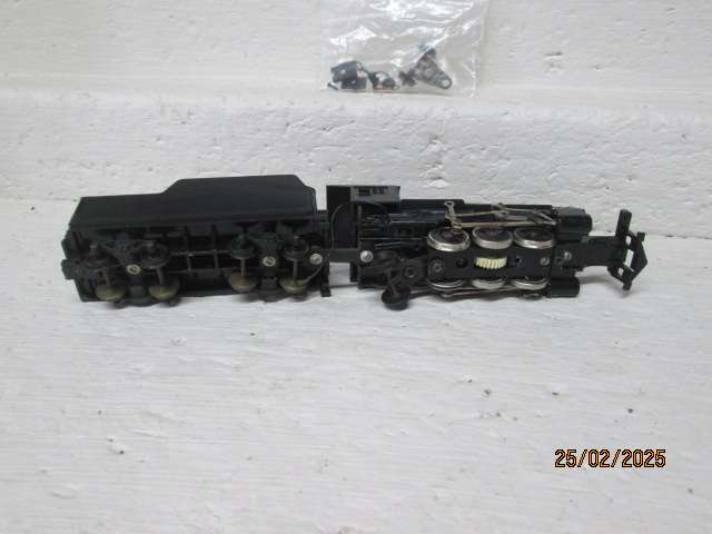 HO SCALE - MANTUA - 2-6-2 STEAM LOCOMOTIVE - FOR SPARES
