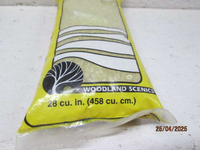 HO SCALE - WOODLANDS SCENICS - E-Z WATER PELLETS