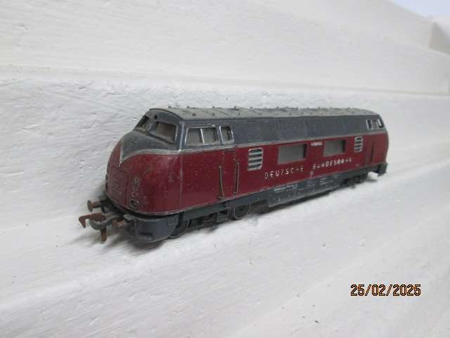 HO SCALE - FLEISCHMANN - DB DIESEL LOCOMOTIVE