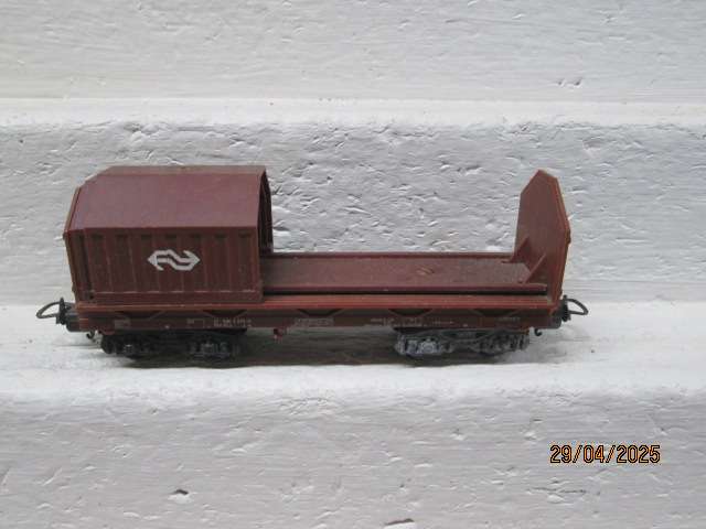 HO SCALE - LIMA - CLOSED HOPPER