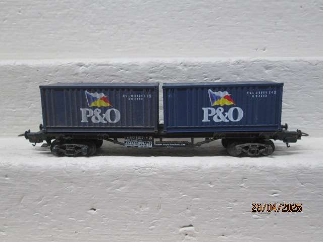 HO SCALE - LIMA - FLAT CAR WITH CONTAINER LOAD
