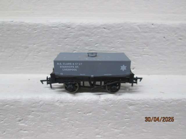 OO SCALE - DAPOL - SHORT TANK SQUARE WAGON