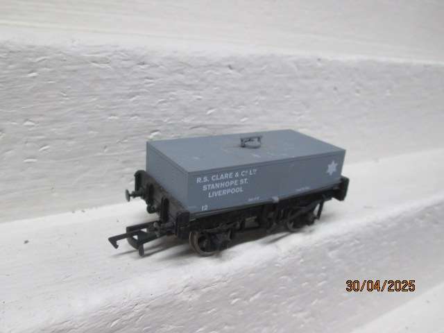 OO SCALE - DAPOL - SHORT TANK SQUARE WAGON