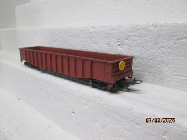 HO SCALE - LIMA - BROWN GONDOLA WAGON