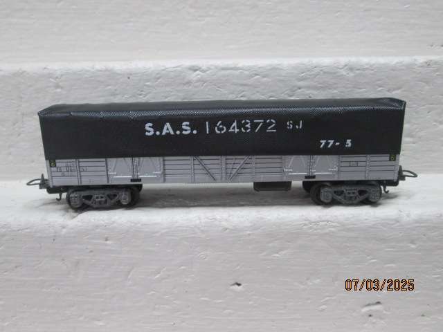 HO SCALE - LIMA - SAR - OZ SILVER WAGON WITH TARP - BOXED