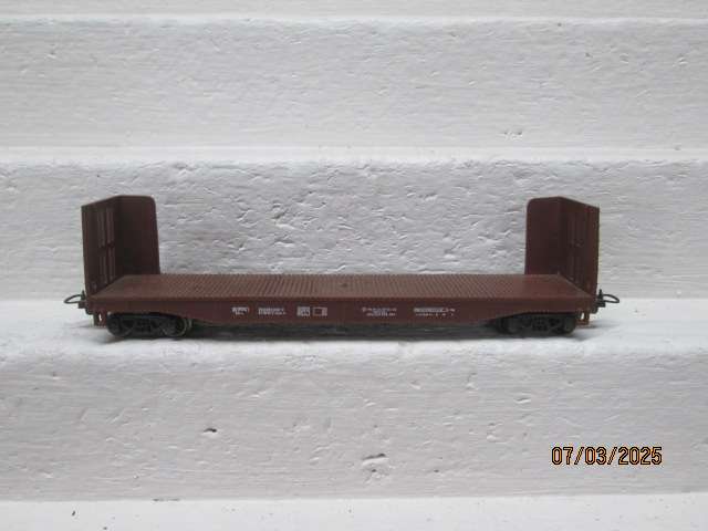 HO SCALE - LIMA - BROWN OPEN GOODS WAGON