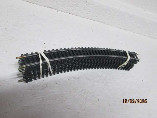 HO / OO SCALE - FELLER - TRACK - X9 PIECES