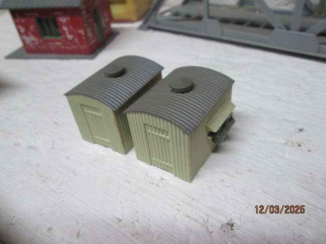 HO SCALE - VARIOUS STATION BUILDINGS ETC