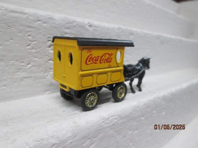 OO SCALE - DAYS GONE OLD TIMER COCA COLA HORSE & CART