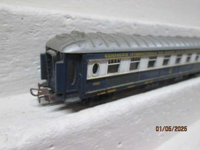 HO SCALE - LIMA - ORIENT EXPRESS COACH