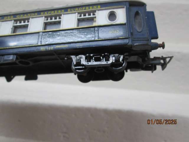 HO SCALE - LIMA - ORIENT EXPRESS COACH