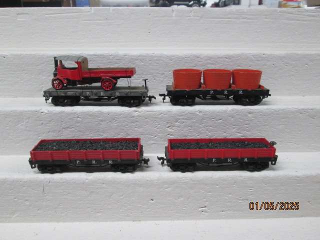 HO SCALE - BACHMANN - PRR VARIOUS GOODS WAGONS - X4
