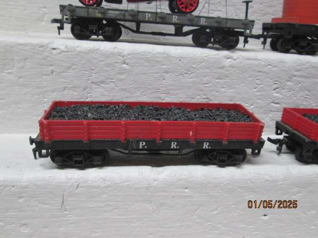 HO SCALE - BACHMANN - PRR VARIOUS GOODS WAGONS - X4