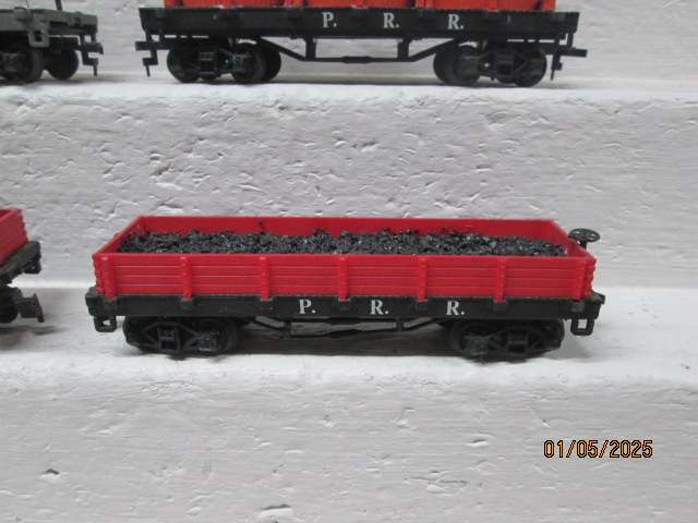 HO SCALE - BACHMANN - PRR VARIOUS GOODS WAGONS - X4