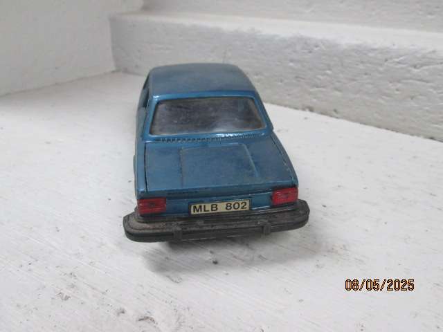 DIE CAST : POLISTIL - VOLVO 164-E