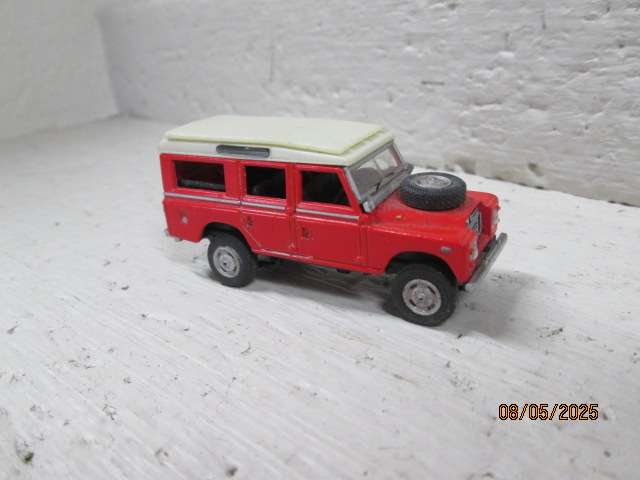 DIE CAST : NEWRAY - LANDROVER SERIES III