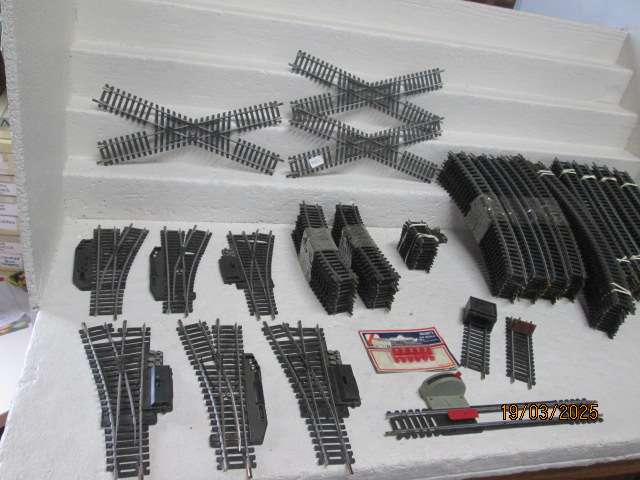 HO / OO SCALE - LIMA TRACK - X133 PIECES