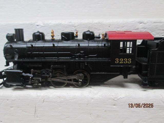 HO SCALE - BACHMANN - PENNSYLVANNIA - 2-6-0 STEAM LOCMOTIVE - BOXED