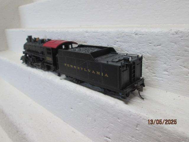 HO SCALE - BACHMANN - PENNSYLVANNIA - 2-6-0 STEAM LOCMOTIVE - BOXED