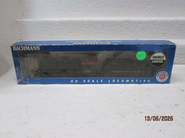 HO SCALE - BACHMANN - PENNSYLVANNIA - 2-6-0 STEAM LOCMOTIVE - BOXED