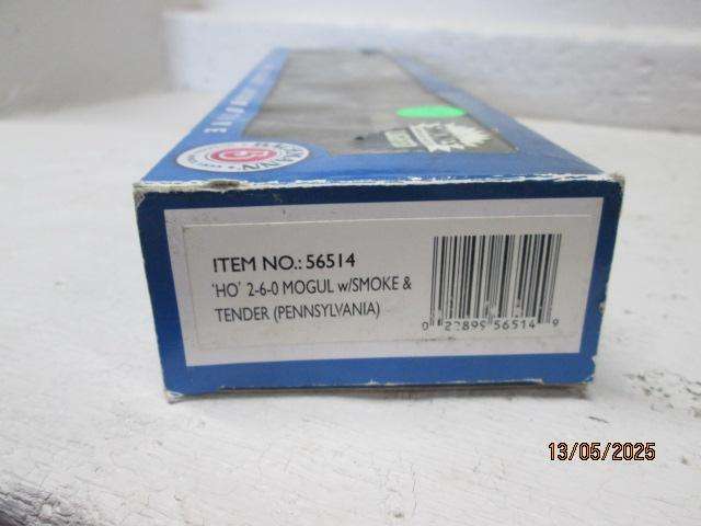 HO SCALE - BACHMANN - PENNSYLVANNIA - 2-6-0 STEAM LOCMOTIVE - BOXED