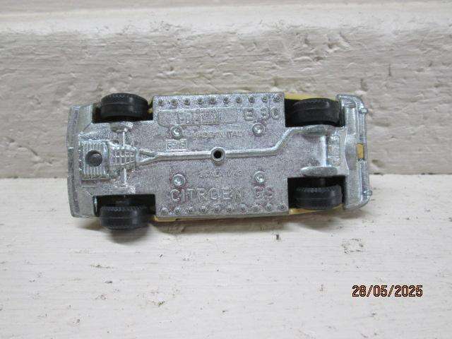 DIE CAST - POLYSTIL - 1:43 SCALE - CITROEN GS