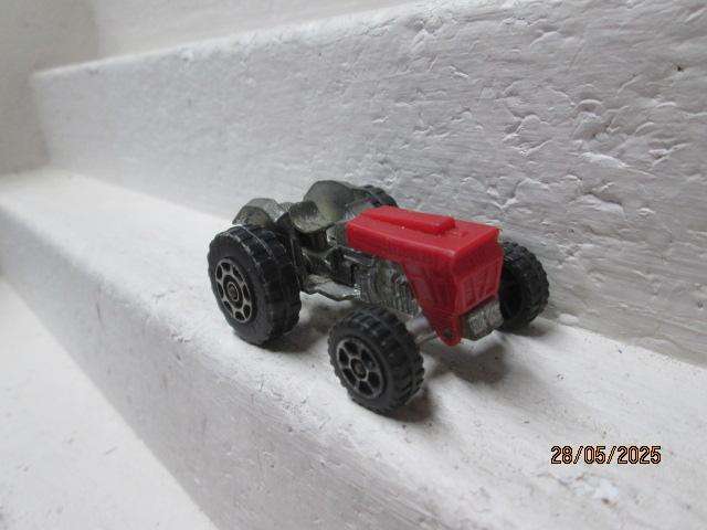 POLITOYS - RED TRACTOR - LEONE70