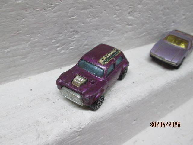 DIE CAST - CORGI JUNIORS - WHIZZ WHEELS -X3