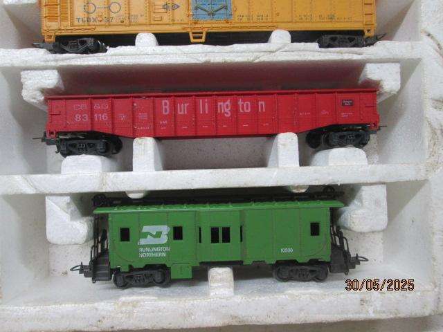 HO SCALE - LIMA - NEW YORK CENTRAL SET - BOXED