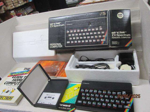 SINCLAIRE ZX SPECTRUM PERSONAL COMPUTER - BOXED
