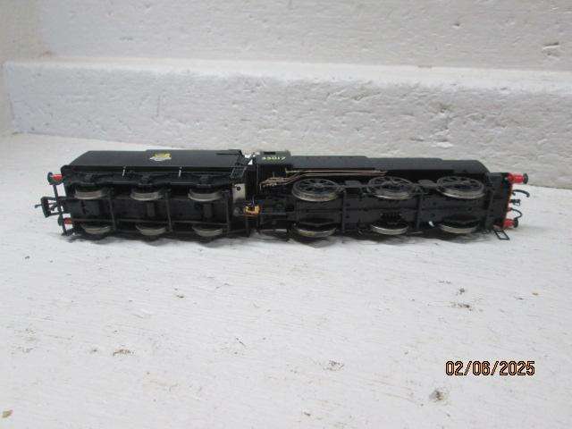 OO SCALE - HORNBY - BR O-6-0 STEAM LOCOMOTIVE