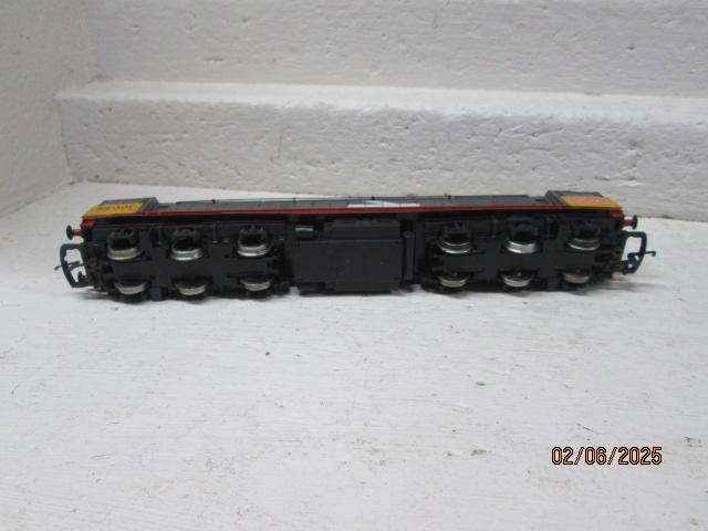 OO SCALE - HORNBY DUBLO - BR - DIESEL LOCOMOTIVE - RAILFREIGHT