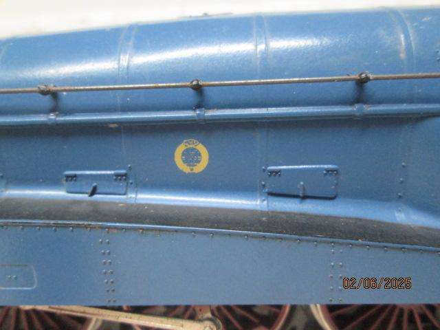 OO SCALE - HORNBY - LNER - A4 MALLARD STEAM LOCOMOTIVE