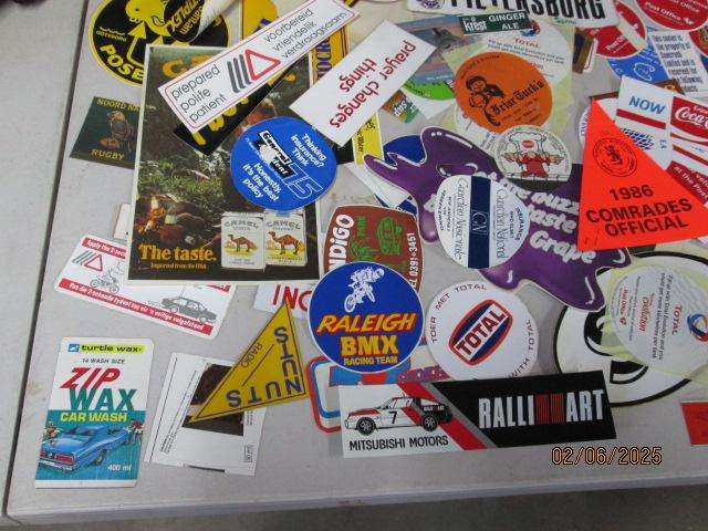 LARGE AMOUNT OF COLLECTABLE STICKERS