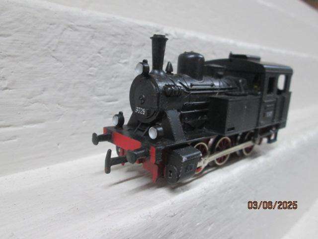 HO SCALE - MARKLIN - 0-6-0 STEAM LOCOMOTIVE - BOXED