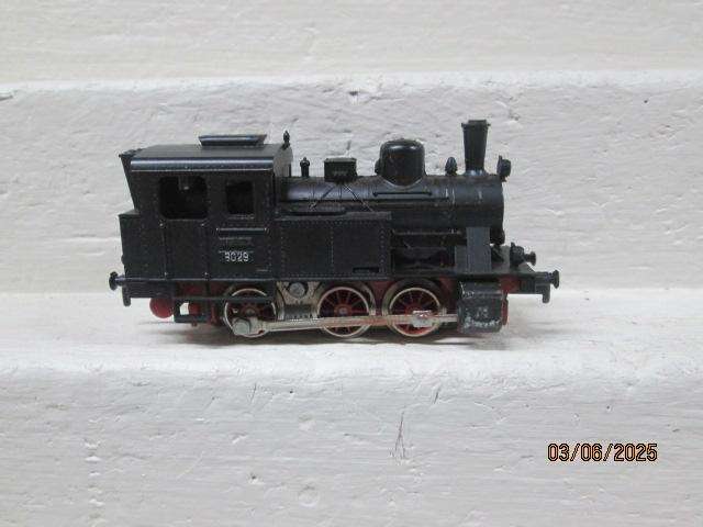 HO SCALE - MARKLIN - 0-6-0 STEAM LOCOMOTIVE - BOXED