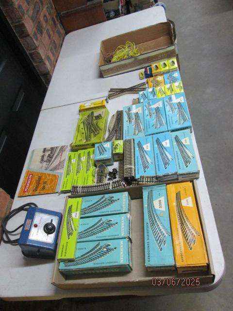 HO SCALE - MARKLIN -M TRACK - LARGE AMOUNT - MOSTLY BOXED