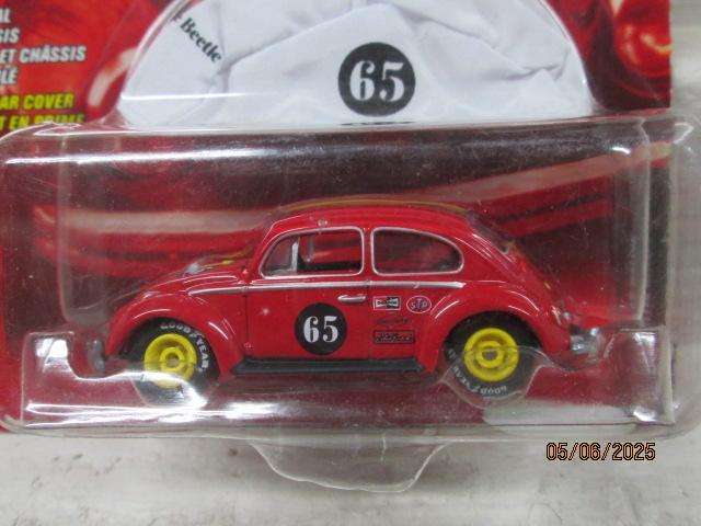 DIE CAST - JOHNNY LIGHTENING - 1965 BEETLE RALLY WITH CAR COVER - BOXED
