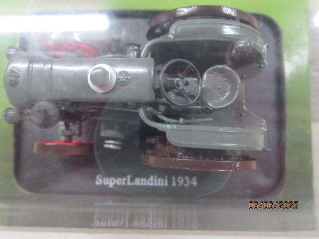 DIE CAST - SUPERLANDINI - 1934 TRACTOR - BOXED