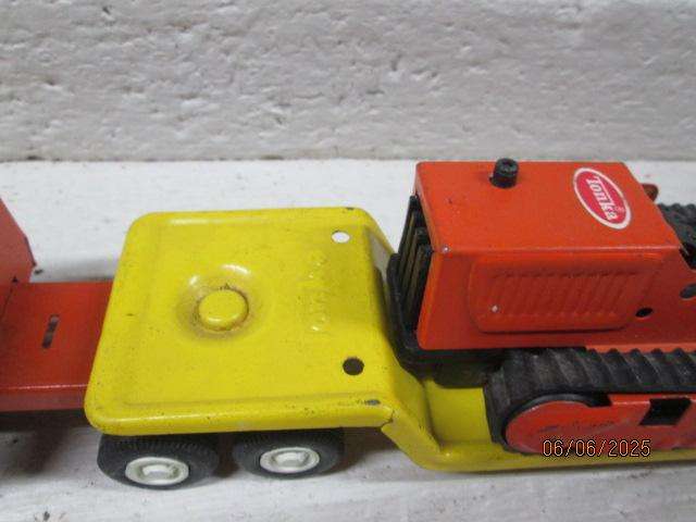 DIE CAST - TONKA - TRUCK & TRAILER WITH BULLDOZER